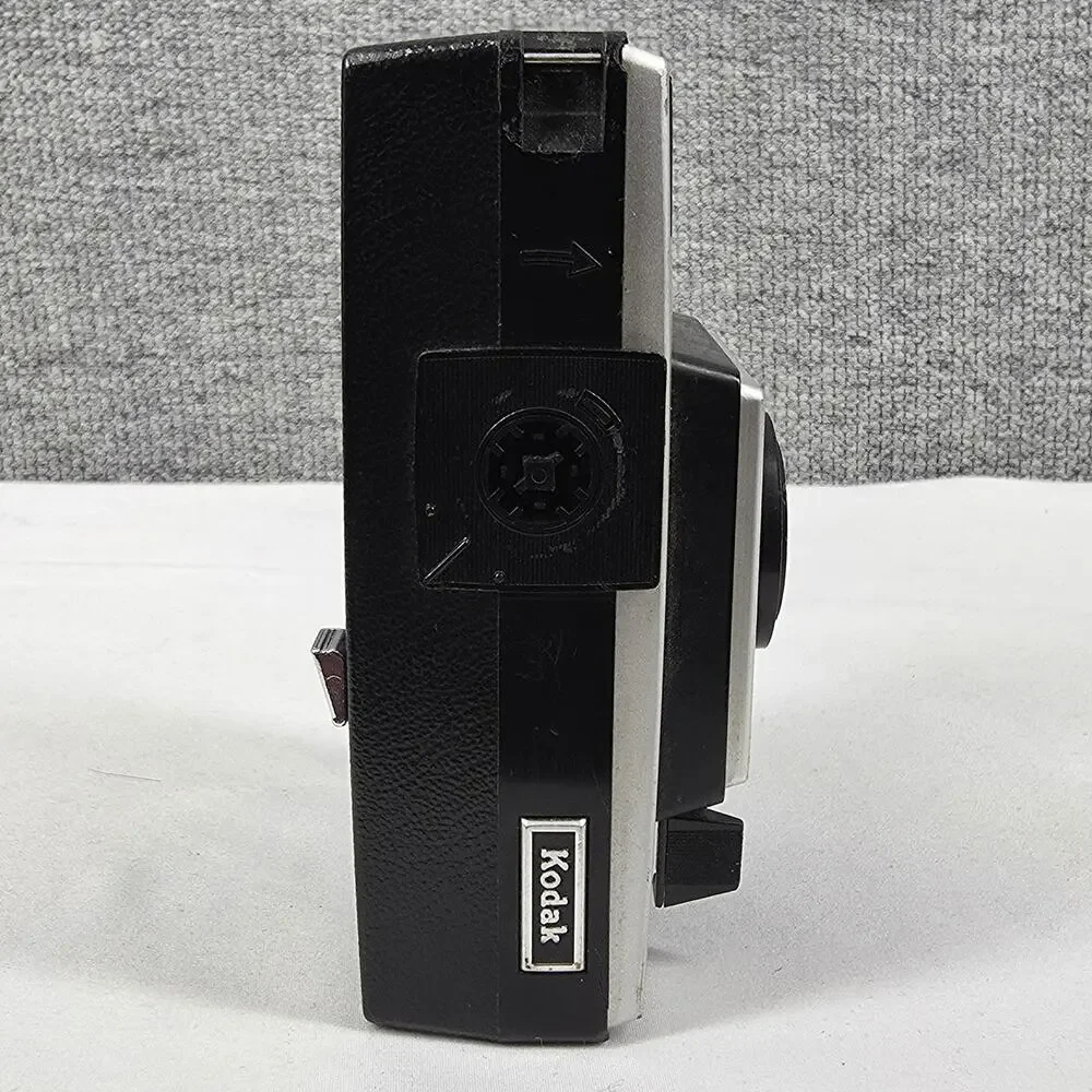 KODAK INSTAMATIC X-15 VINTAGE 126 FILM CAMERA, WINDS & SNAPS, COLLECTORS